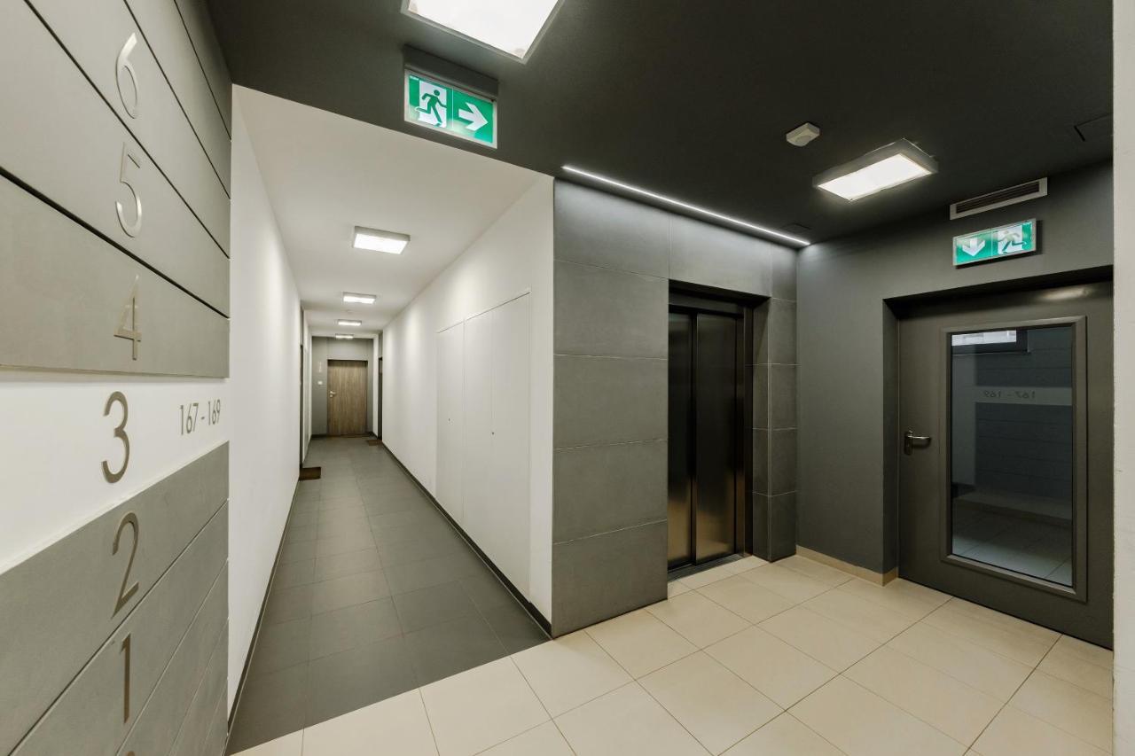 Studio Wola Apartament Kasprzaka - Wifi + Smart Tv Warschau Buitenkant foto