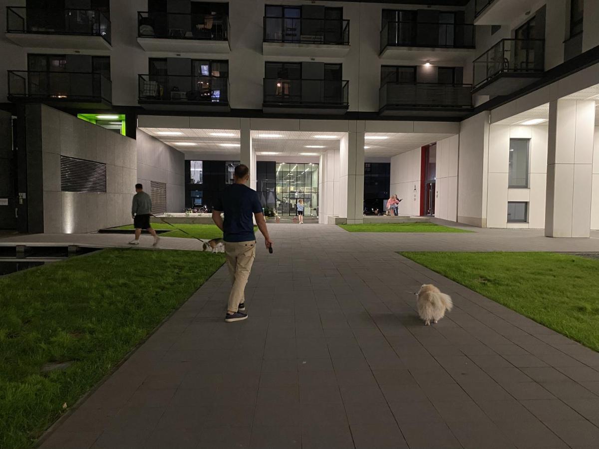 Studio Wola Apartament Kasprzaka - Wifi + Smart Tv Warschau Buitenkant foto