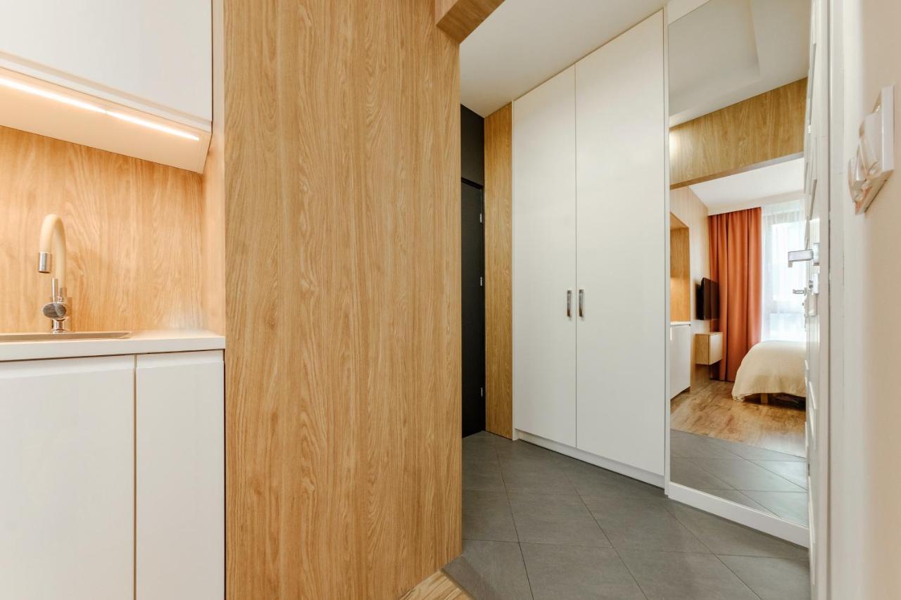 Studio Wola Apartament Kasprzaka - Wifi + Smart Tv Warschau Buitenkant foto
